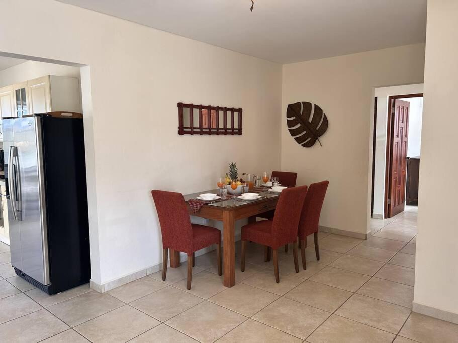 Jolie Villa Entire Villa In Noord, Aruba Palm Beach Dış mekan fotoğraf